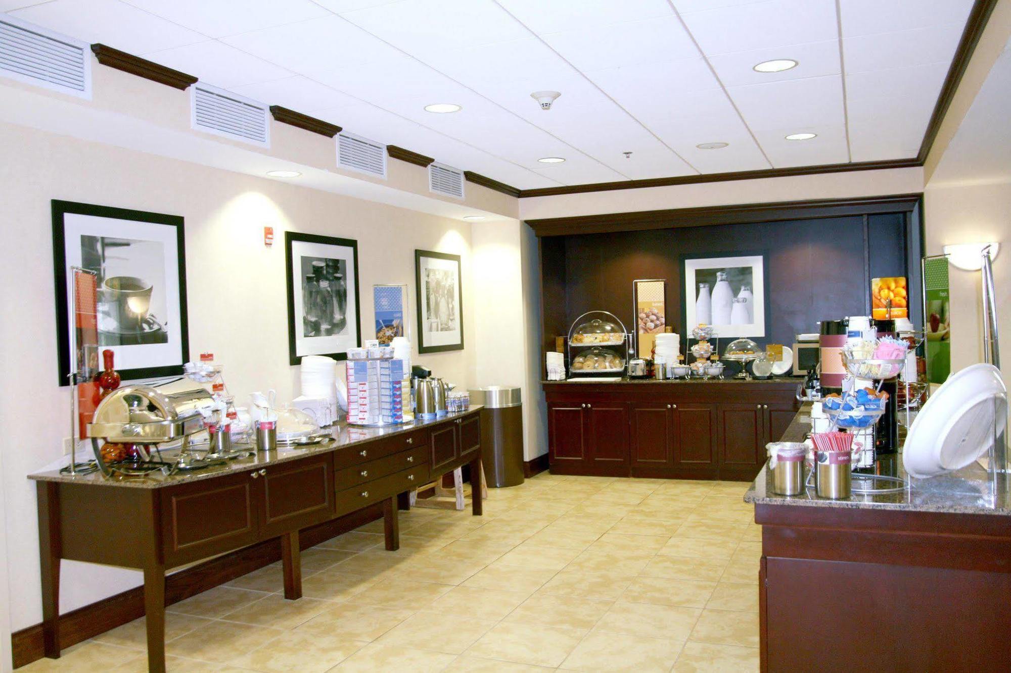 Hampton Inn Greenfield Zewnętrze zdjęcie